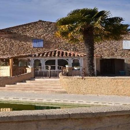 Отель Domaine Saint Victor La Tour-d'Aigues Экстерьер фото